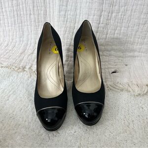 Tahari Laurie Black Pumps Heels Size 9